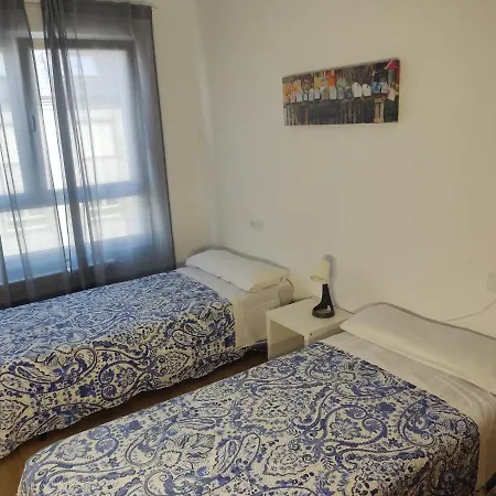 Turistic Apts Rosalia De Castro