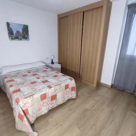 Turistic Apts Rosalia De Castro Appartement *